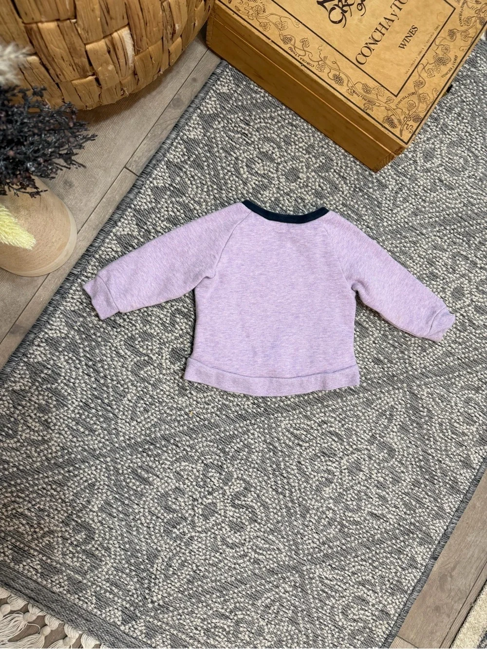 Vince Designer Baby Girl Color Block Sweatshirt Lavender & Grey Size 12 Months